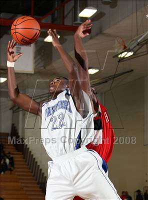 Thumbnail 1 in Diamond Ranch vs. Hoover (Johnnie Cochran Classic) photogallery.