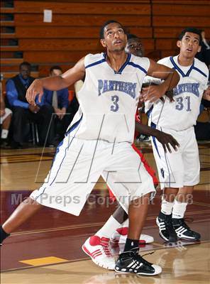 Thumbnail 3 in Diamond Ranch vs. Hoover (Johnnie Cochran Classic) photogallery.