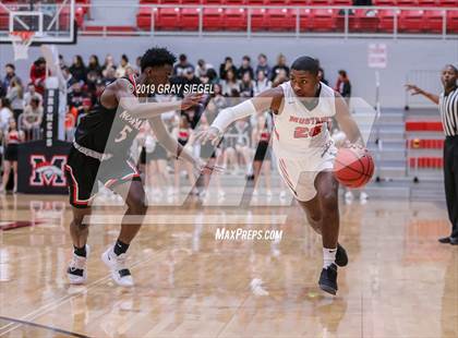 Thumbnail 2 in Norman @ Mustang photogallery.