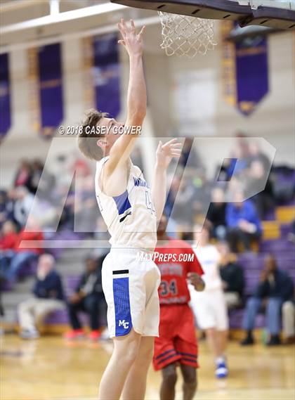 Thumbnail 2 in Brentwood Academy vs. Macon County photogallery.