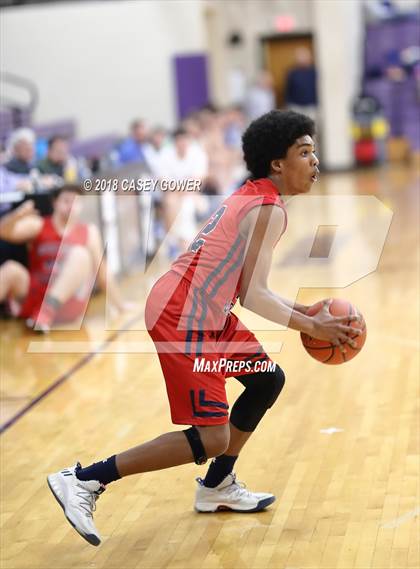 Thumbnail 3 in Brentwood Academy vs. Macon County photogallery.