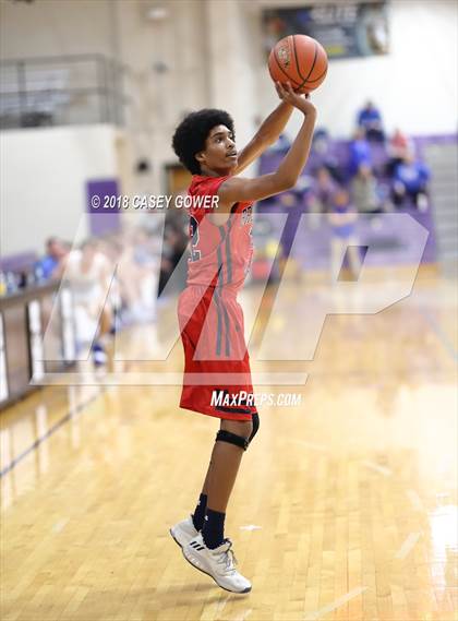 Thumbnail 3 in Brentwood Academy vs. Macon County photogallery.