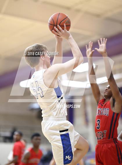 Thumbnail 1 in Brentwood Academy vs. Macon County photogallery.