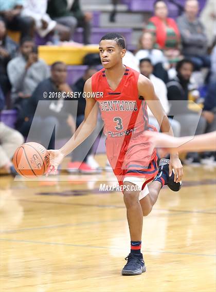 Thumbnail 3 in Brentwood Academy vs. Macon County photogallery.