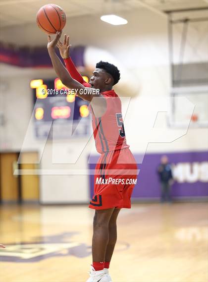 Thumbnail 1 in Brentwood Academy vs. Macon County photogallery.