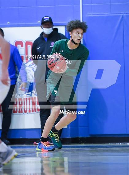Thumbnail 2 in Chaparral vs. George Washington (Cherry Creek Holiday Classic) photogallery.