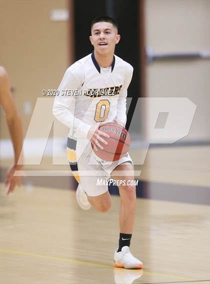 Thumbnail 2 in Franklin @ Gregori photogallery.