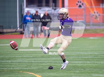Thumbnail 1 in Tri-Cities Prep vs. Onalaska (WIAA 2B Quarterfinal) photogallery.