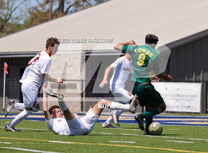 Thumbnail 2 in Longview vs. Wakeland (UIL 5A Region II Finals) photogallery.