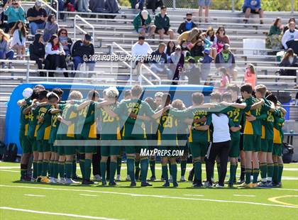 Thumbnail 1 in Longview vs. Wakeland (UIL 5A Region II Finals) photogallery.