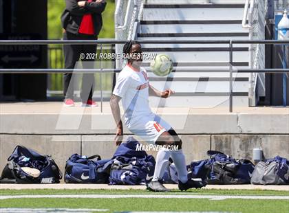 Thumbnail 2 in Longview vs. Wakeland (UIL 5A Region II Finals) photogallery.