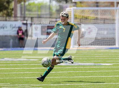 Thumbnail 2 in Longview vs. Wakeland (UIL 5A Region II Finals) photogallery.