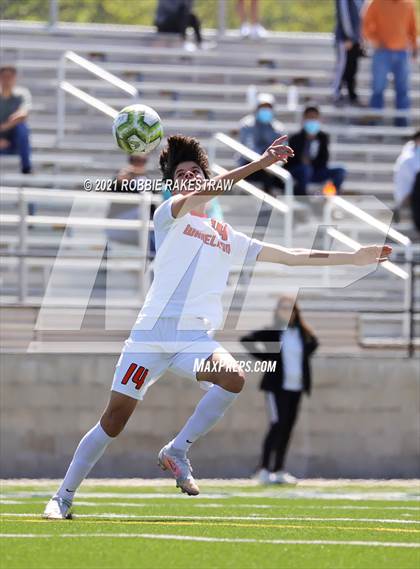 Thumbnail 2 in Longview vs. Wakeland (UIL 5A Region II Finals) photogallery.