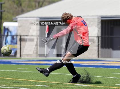Thumbnail 2 in Longview vs. Wakeland (UIL 5A Region II Finals) photogallery.