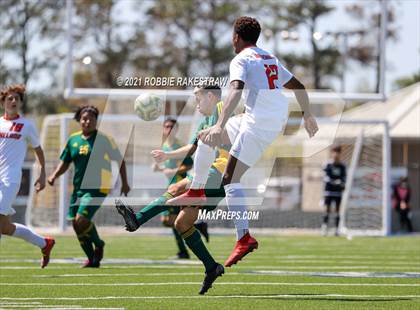 Thumbnail 3 in Longview vs. Wakeland (UIL 5A Region II Finals) photogallery.