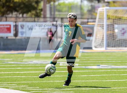 Thumbnail 1 in Longview vs. Wakeland (UIL 5A Region II Finals) photogallery.