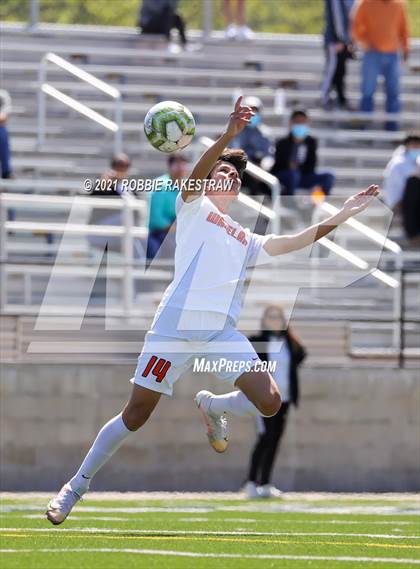 Thumbnail 3 in Longview vs. Wakeland (UIL 5A Region II Finals) photogallery.