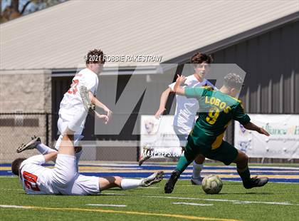 Thumbnail 1 in Longview vs. Wakeland (UIL 5A Region II Finals) photogallery.