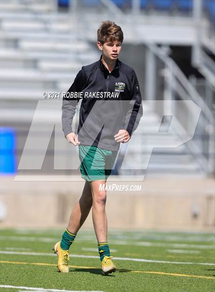 Thumbnail 1 in Longview vs. Wakeland (UIL 5A Region II Finals) photogallery.