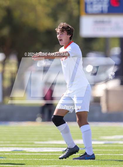 Thumbnail 2 in Longview vs. Wakeland (UIL 5A Region II Finals) photogallery.