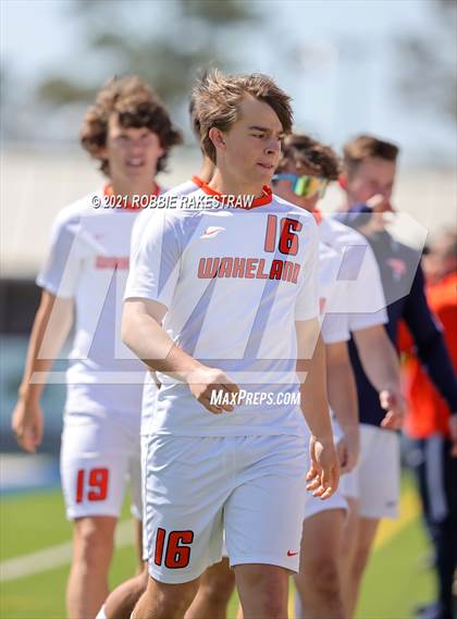 Thumbnail 1 in Longview vs. Wakeland (UIL 5A Region II Finals) photogallery.