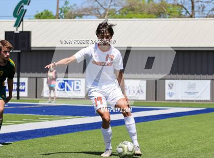 Thumbnail 3 in Longview vs. Wakeland (UIL 5A Region II Finals) photogallery.