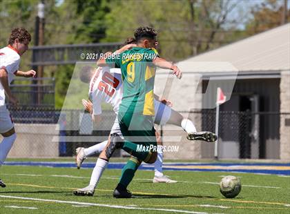 Thumbnail 1 in Longview vs. Wakeland (UIL 5A Region II Finals) photogallery.