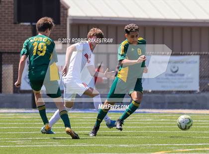 Thumbnail 1 in Longview vs. Wakeland (UIL 5A Region II Finals) photogallery.