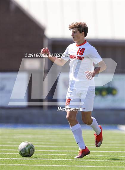 Thumbnail 1 in Longview vs. Wakeland (UIL 5A Region II Finals) photogallery.