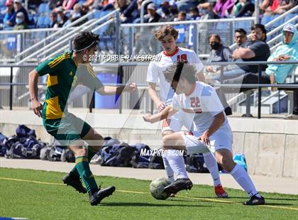 Thumbnail 2 in Longview vs. Wakeland (UIL 5A Region II Finals) photogallery.