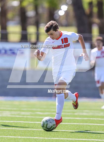 Thumbnail 3 in Longview vs. Wakeland (UIL 5A Region II Finals) photogallery.