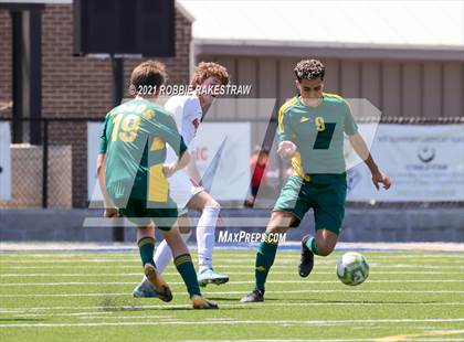 Thumbnail 2 in Longview vs. Wakeland (UIL 5A Region II Finals) photogallery.