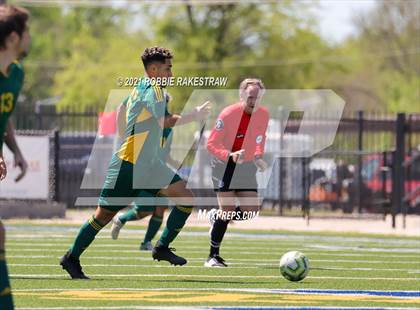 Thumbnail 3 in Longview vs. Wakeland (UIL 5A Region II Finals) photogallery.