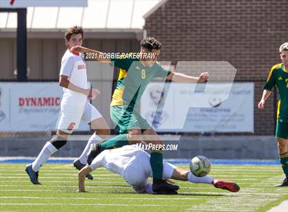 Thumbnail 1 in Longview vs. Wakeland (UIL 5A Region II Finals) photogallery.