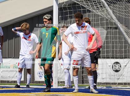 Thumbnail 1 in Longview vs. Wakeland (UIL 5A Region II Finals) photogallery.