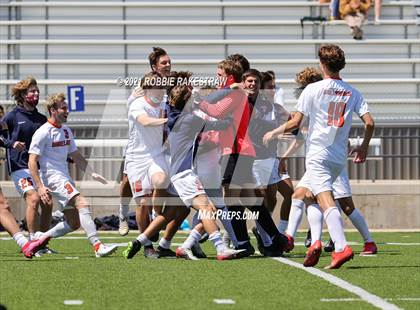 Thumbnail 3 in Longview vs. Wakeland (UIL 5A Region II Finals) photogallery.