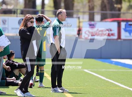 Thumbnail 2 in Longview vs. Wakeland (UIL 5A Region II Finals) photogallery.