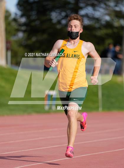 Thumbnail 3 in Albuquerque Academy Track Meet photogallery.