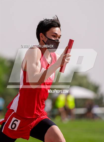 Thumbnail 1 in Albuquerque Academy Track Meet photogallery.