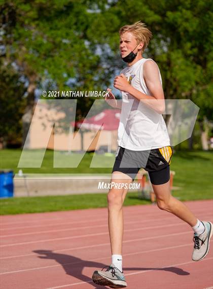 Thumbnail 1 in Albuquerque Academy Track Meet photogallery.