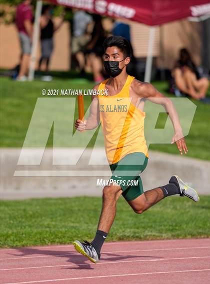 Thumbnail 2 in Albuquerque Academy Track Meet photogallery.