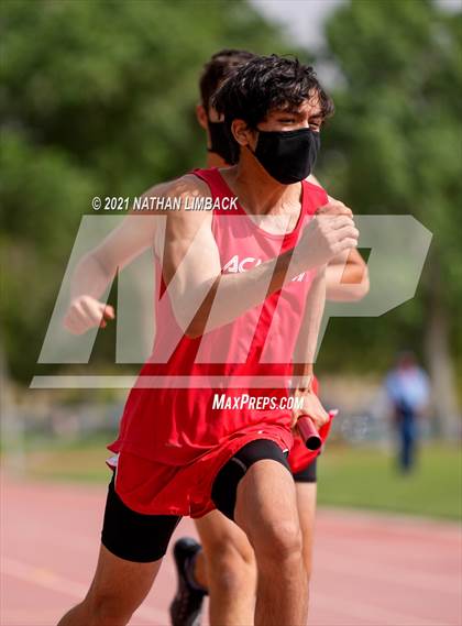 Thumbnail 1 in Albuquerque Academy Track Meet photogallery.