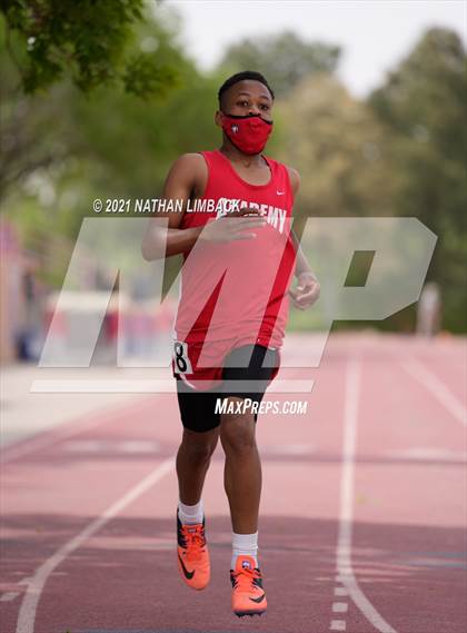 Thumbnail 3 in Albuquerque Academy Track Meet photogallery.