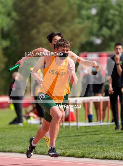 Thumbnail 2 in Albuquerque Academy Track Meet photogallery.