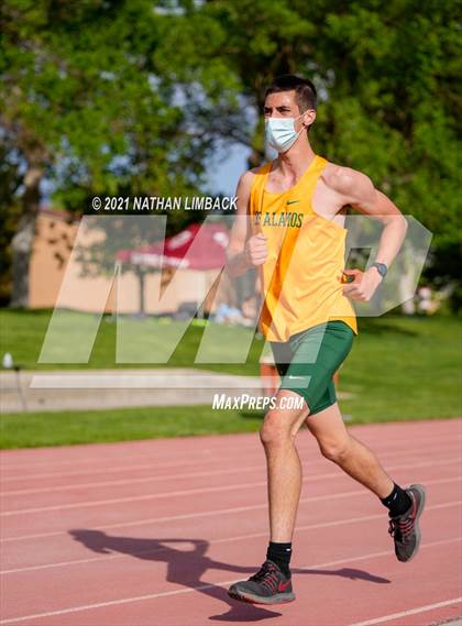 Thumbnail 2 in Albuquerque Academy Track Meet photogallery.
