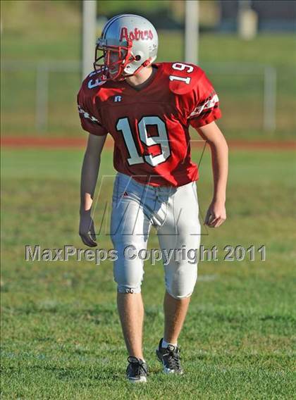 Thumbnail 3 in Pinkerton @ Nashua North photogallery.