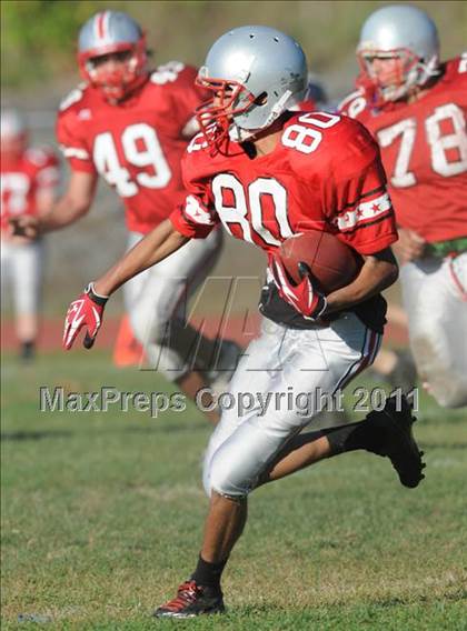Thumbnail 3 in Pinkerton @ Nashua North photogallery.