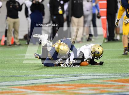 Thumbnail 1 in St. Thomas Aquinas vs. Plant (FHSAA 7A Final) photogallery.