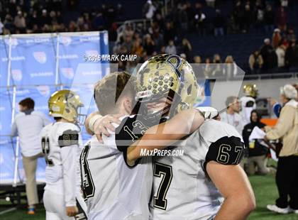 Thumbnail 1 in St. Thomas Aquinas vs. Plant (FHSAA 7A Final) photogallery.