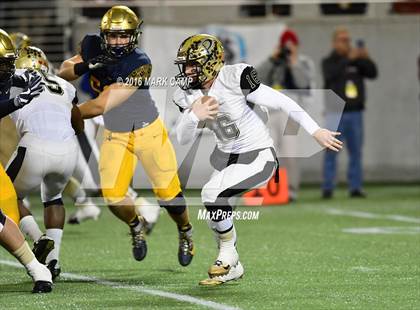 Thumbnail 3 in St. Thomas Aquinas vs. Plant (FHSAA 7A Final) photogallery.